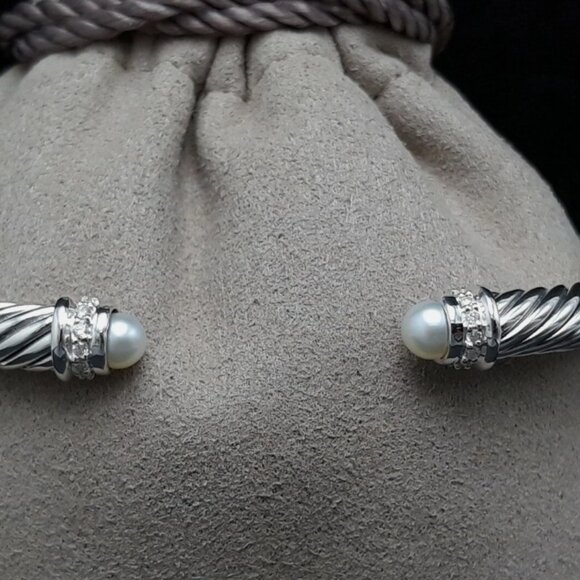 David Yurman Pearl and Diamond Cable Bracelet size M - Picture 2 of 5